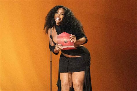 sza ass|SZA Hints at Brazilian Butt Lift, Teases I Treat My Butt Like a Purse